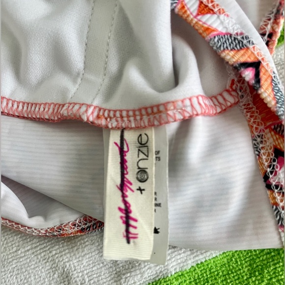 🆕 Free People x Onzie one shoulder top in size S/M in orange geometric - Picture 6 of 7